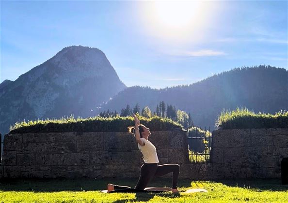 outdoor yoga .png