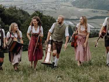 "G'schicht'n, G'spiel und G'sang" aus Bayern und Tirol