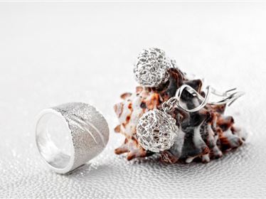 Individueller echter Silberschmuck aus Art Clay Silver und Blattgold – Grundkur