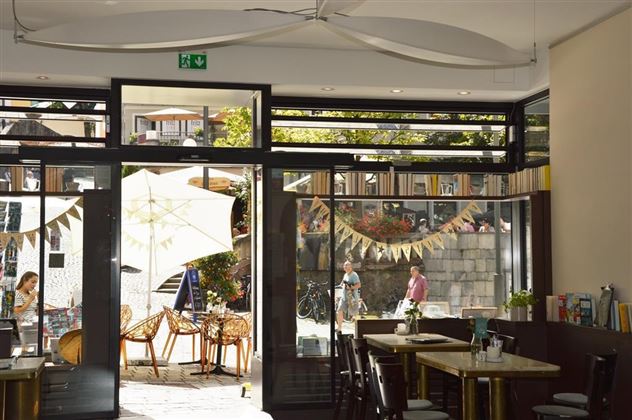 Buch-Café im Lipott Haus Kufstein