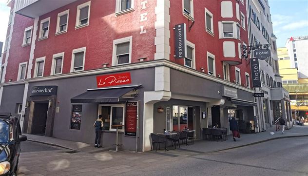 Lage Pizzeria La Piazza