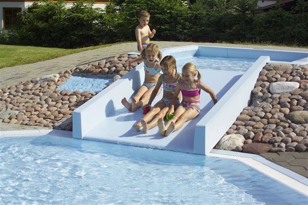 Schwimmbad Bad Häring Kinder