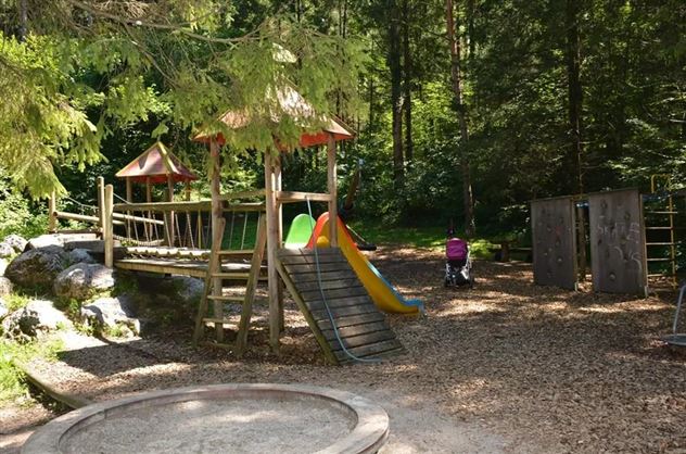 Waldspielplatz Weissach