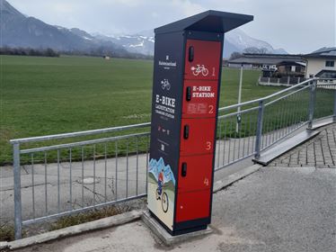 E-Bike Akkuladestation mit Spindfach - Ebbs Dorf