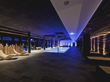 Hallenbad im Armona Medical Alpinresort