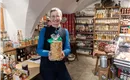 Eingang Tiroler Schmankerlladen Prügeltorte