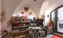 Innenansicht Eingang Tiroler Schmankerlladen